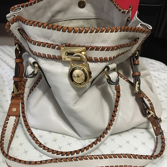 Pre-Loved Michael Kors leather white purse - Picture 2 of 3